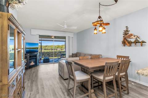 194 Newport Dr 903, Naples FL - photo 7 of 38
