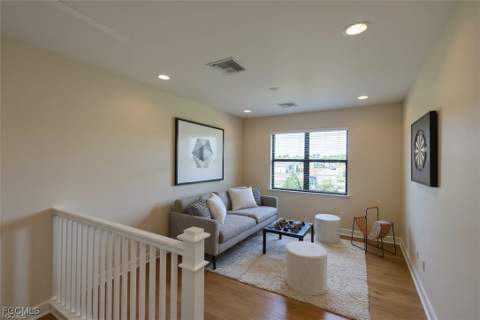 3384 Meloy Dr, Fort Myers FL - photo 11 of 49