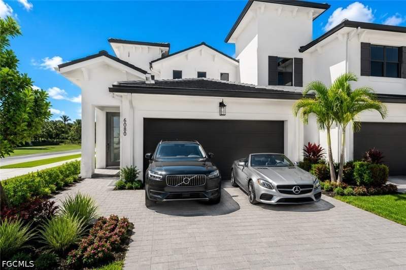 3 bedroom Townhouse at 6092 Barbara Cir, Santa Barbara Place Naples, Naples — photo 5