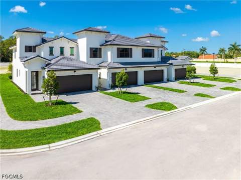 6093 Barbara Cir, Naples FL - photo 8 of 27