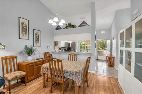 338 Newport Dr 1807, Naples FL - photo 10 of 38