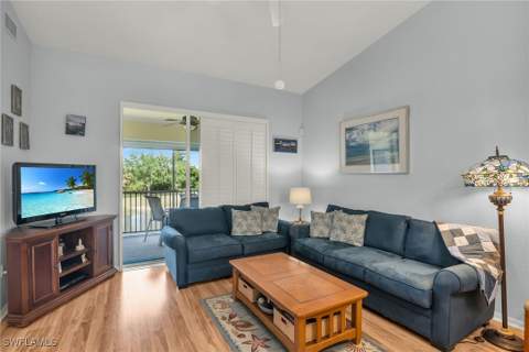 338 Newport Dr 1807, Naples FL - photo 12 of 38