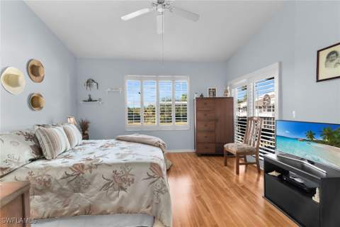 338 Newport Dr 1807, Naples FL - photo 17 of 38