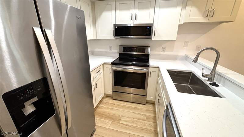 2 bedroom Condominium at 804 Mohawk Pkwy 103, Nautique Condo, Cape Coral — photo 4