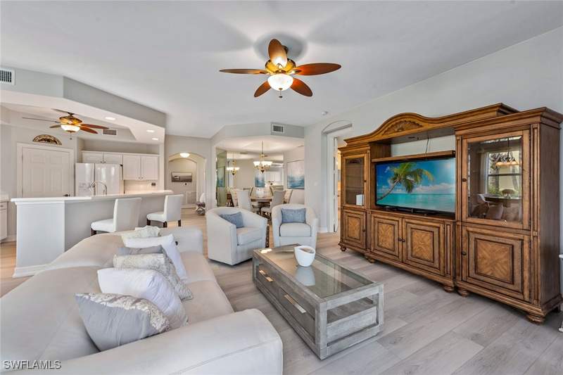 3 bedroom Condominium at 1263 Rialto Way 102, Rialto, Naples — photo 5