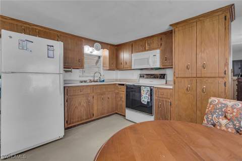 224 Mamie St, Chokoloskee FL - photo 7 of 23