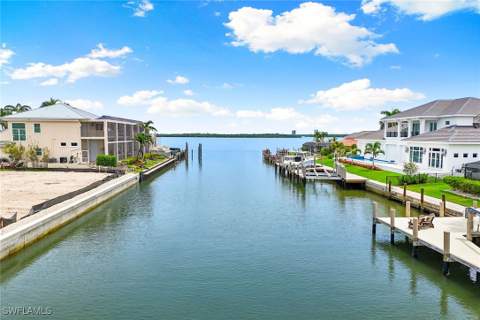 1285 Orange Ct, Marco Island FL - photo 9 of 50