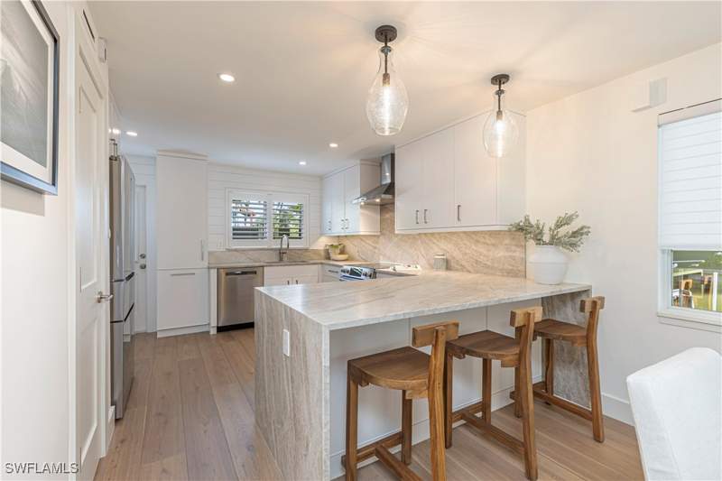 2 bedroom Condominium at 320 14th Ave S 320E, Aqualane Manor, Naples — photo 3