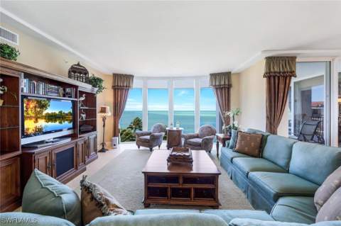 700 La Peninsula Blvd 401, Naples FL - photo 6 of 46