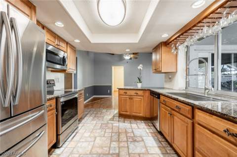 1404 SE 22nd Ter, Cape Coral FL - photo 17 of 41