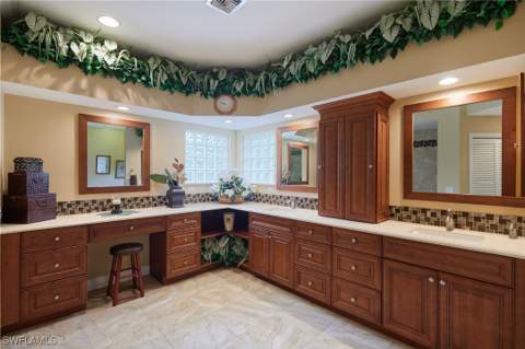 3667 Liberty Sq, Fort Myers FL - photo 16 of 46