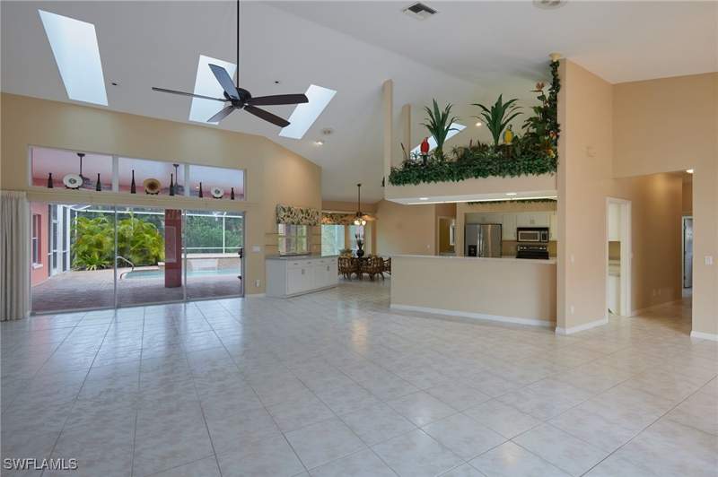 4 bedroom SingleFamilyResidence at 3667 Liberty Sq, Heritage Farms, Fort Myers — photo 2