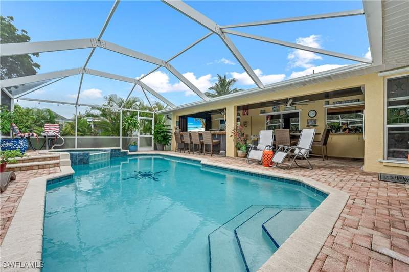 3 bedroom SingleFamilyResidence at 2812 SW 29th Ave, Cape Coral, Cape Coral — photo 3