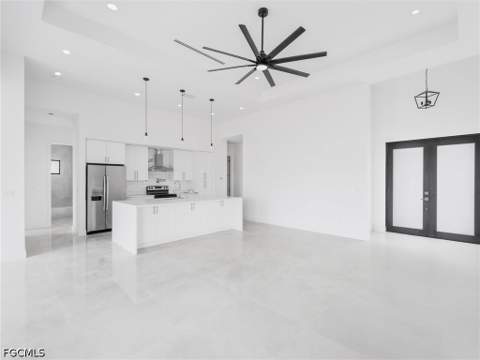 305 Diplomat Pkwy E, Cape Coral FL - photo 15 of 29