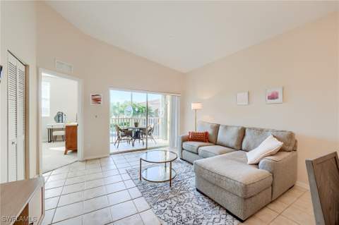 4241 Bellasol Cir 1922, Fort Myers FL - photo 14 of 29