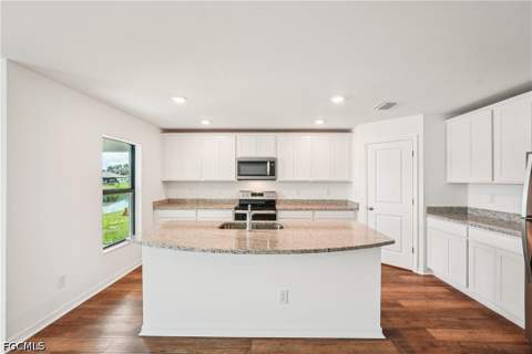 861 Gen D Macarthur Ave, Labelle FL - photo 10 of 45