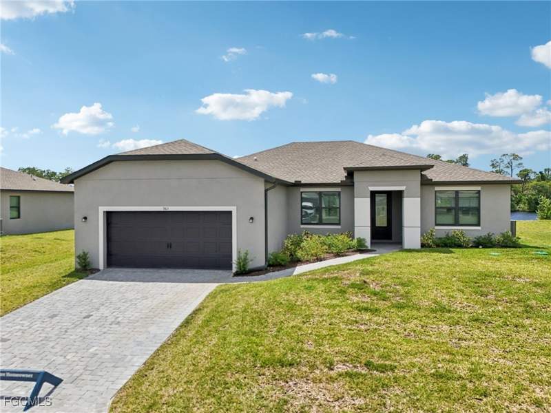 4 bedroom SingleFamilyResidence at 955 Admiral Bull Halsey Ave, Labelle, Labelle — photo 2