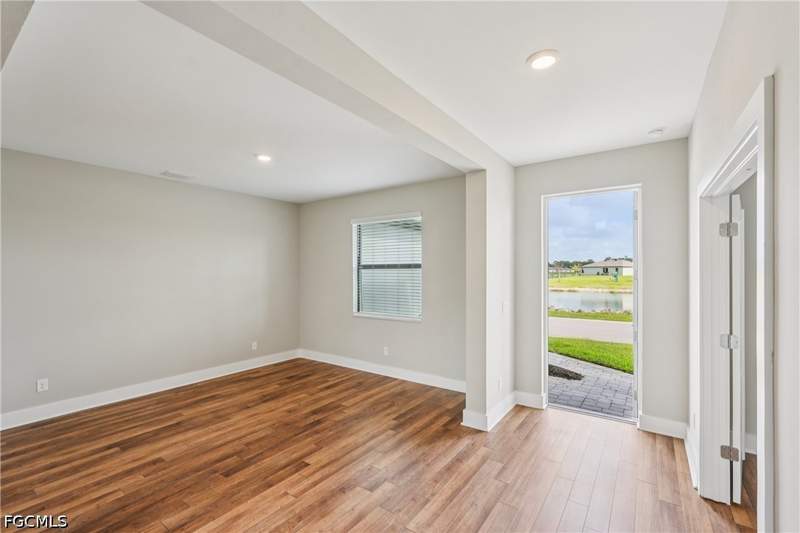 4 bedroom SingleFamilyResidence at 939 Admiral Bull Halsey Ave, Labelle, Labelle — photo 5