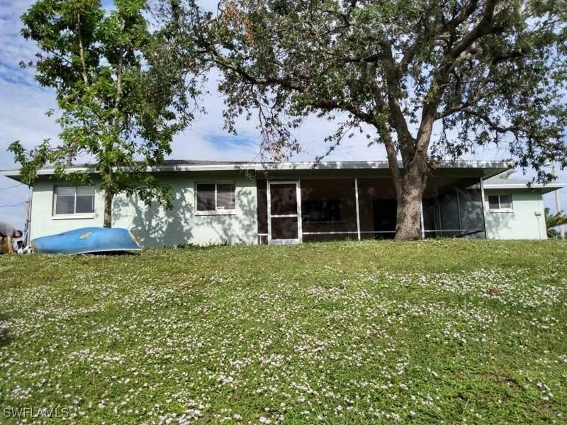 3 bedroom SingleFamilyResidence at 847 Hydrangea Dr, North Fort Myers, North Fort Myers — photo 4