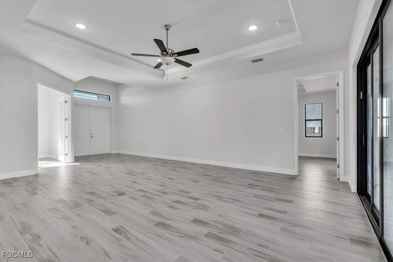 4 bedroom SingleFamilyResidence at 459 NE 2nd Pl, Cape Coral, Cape Coral — photo 4