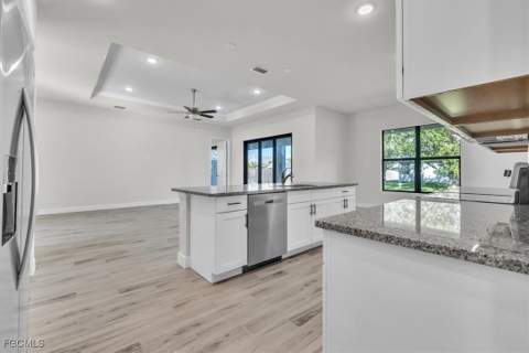 459 NE 2nd Pl, Cape Coral FL - photo 9 of 38