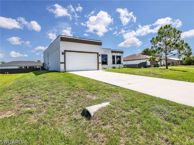 3 bedroom SingleFamilyResidence at 1423 NW 20th Ter, Cape Coral, Cape Coral — photo 3