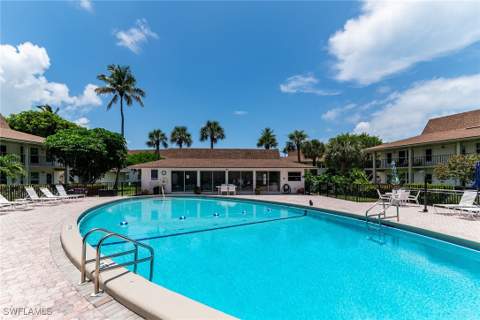 235 Seaview Ct C4, Marco Island FL - photo 16 of 26