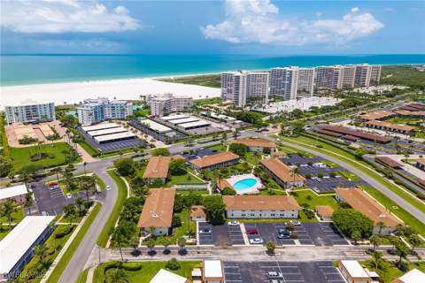 235 Seaview Ct C4, Marco Island FL - photo 21 of 26