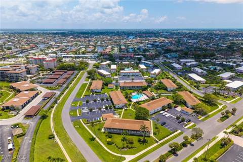 235 Seaview Ct C4, Marco Island FL - photo 24 of 26