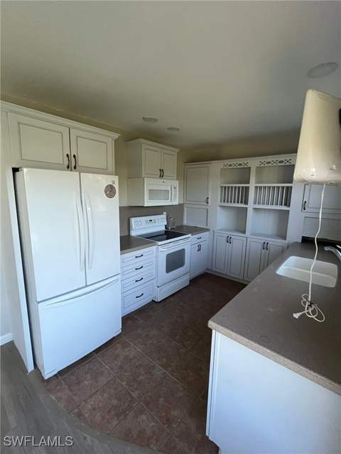 6824 Sandtrap Dr 4, Fort Myers FL - photo 12 of 24