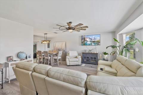 206 SE 45th Ter, Cape Coral FL - photo 7 of 28