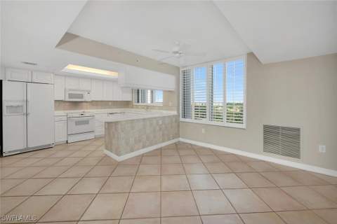 6849 Grenadier Blvd 802, Naples FL - photo 7 of 26