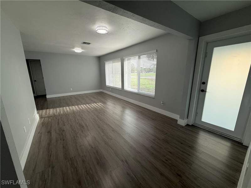 3 bedroom SingleFamilyResidence at 304 North Ave, Lehigh Acres, Lehigh Acres — photo 5