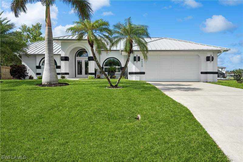 3 bedroom SingleFamilyResidence at 4608 SW 25th Ct, Cape Coral, Cape Coral — photo 2