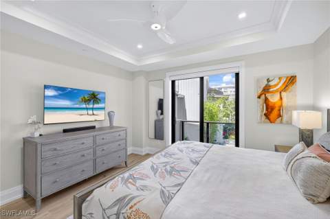 1820 Gulf Shore Blvd N 202, Naples FL - photo 23 of 46