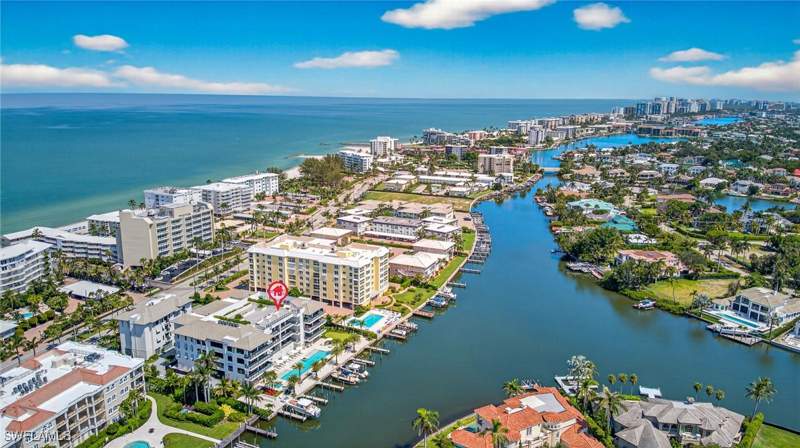 3 bedroom Condominium at 1820 Gulf Shore Blvd N 202, La Perle, Naples — photo 5