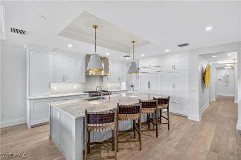 1820 Gulf Shore Blvd N 202, Naples FL - photo 8 of 46