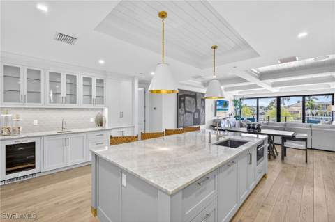 1820 Gulf Shore Blvd N 202, Naples FL - photo 9 of 46