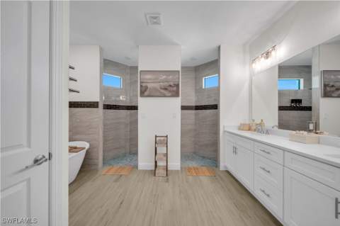 2518 SW 17th Ave, Cape Coral FL - photo 17 of 34