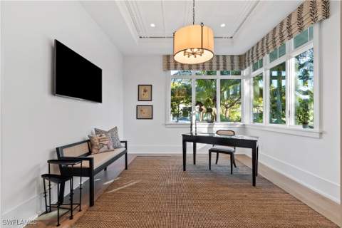 690 7th Ave N, Naples FL - photo 15 of 28