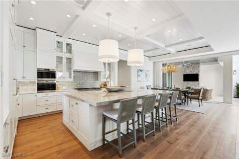 690 7th Ave N, Naples FL - photo 8 of 28