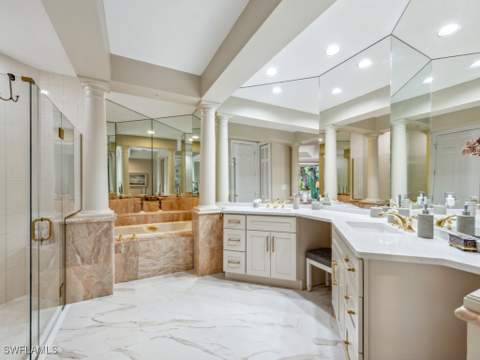 241 Colonade Cir, Naples FL - photo 13 of 39