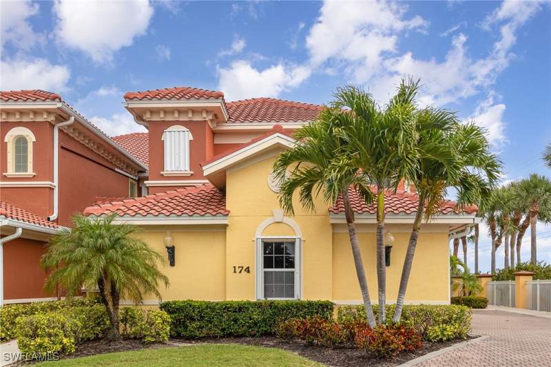 3 bedroom Condominium at 174 Shadroe Cove Cir 1002, Blue Water, Cape Coral — photo 3