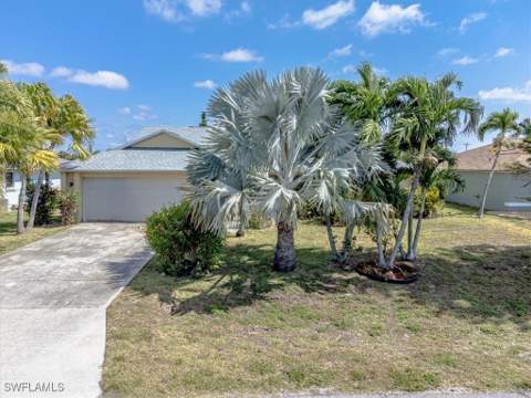 1449 SE 16th St, Cape Coral FL - photo 7 of 26