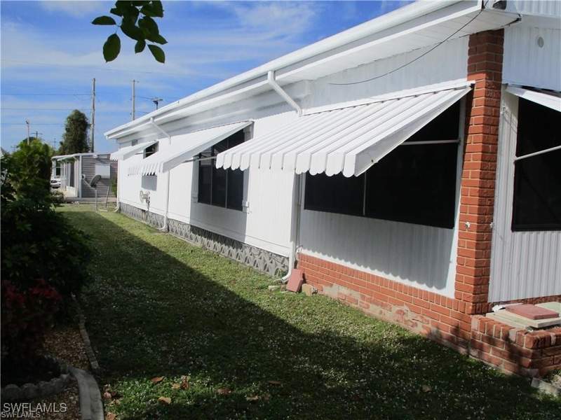 2 bedroom ManufacturedHome at 16015 Tangelo Way, Leesure Village, North Fort Myers — photo 4
