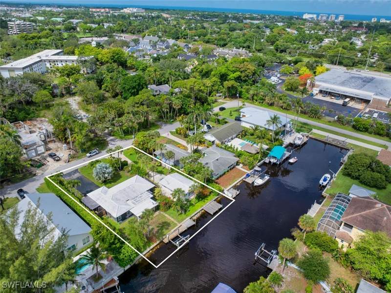 3 bedroom SingleFamilyResidence at 1483 Bembury Dr, Storter, Naples — photo 2