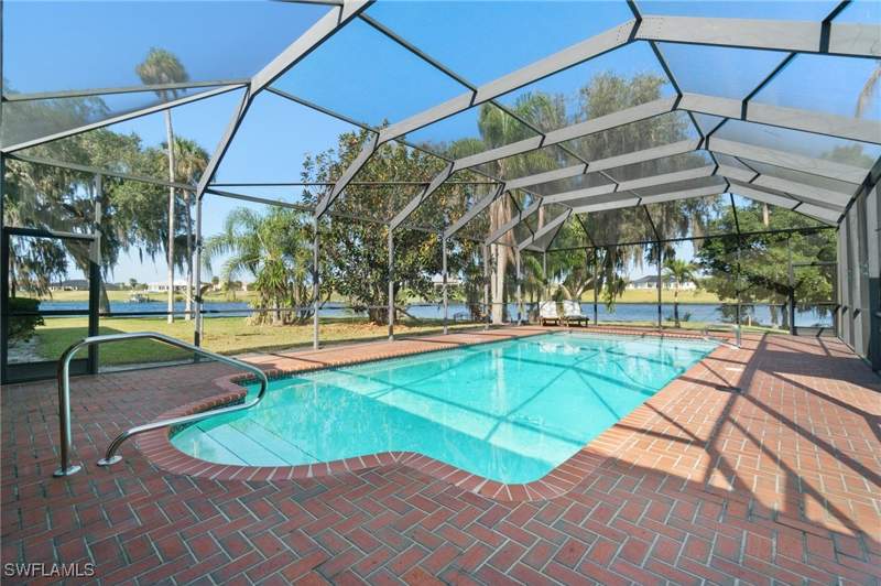 4 bedroom SingleFamilyResidence at 639 Rope Bend DR, LABELLE, Labelle — photo 4