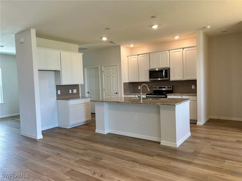 4 bedroom SingleFamilyResidence at 4602 NW 34th Ter, Cape Coral, Cape Coral — photo 2