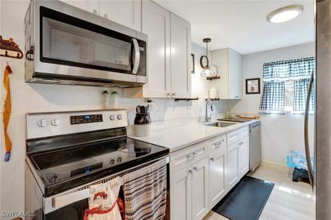 2153 Twin Brooks Rd, North Fort Myers FL - photo 10 of 31