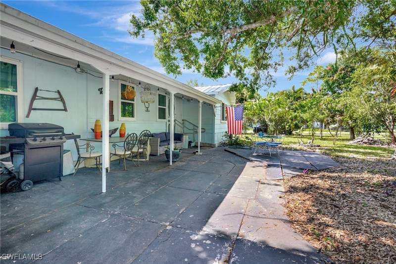 3 bedroom SingleFamilyResidence at 2153 Twin Brooks Rd, North Fort Myers, North Fort Myers — photo 3